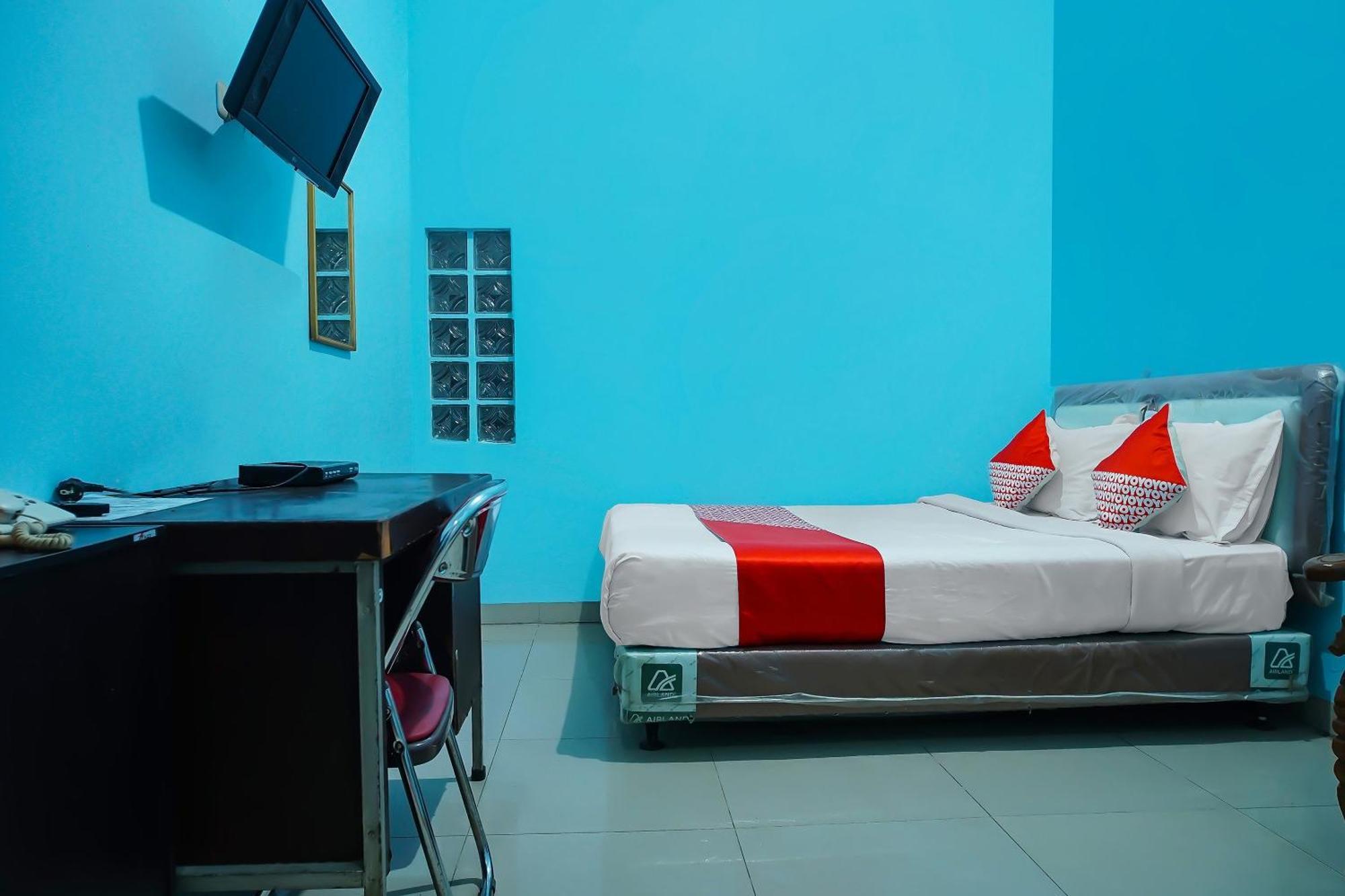 Oyo 92577 Hotel Sidikalang Near Kejaksaan Negeri Dairi 外观 照片