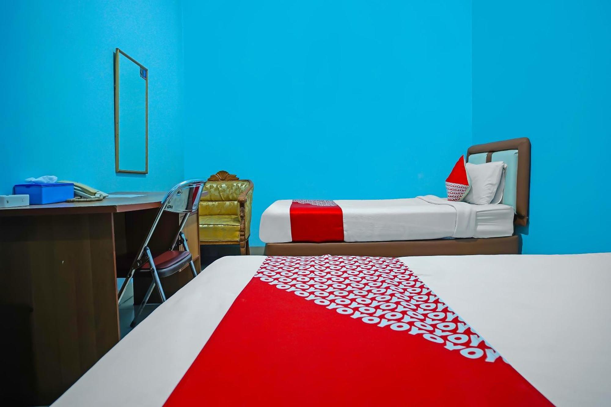 Oyo 92577 Hotel Sidikalang Near Kejaksaan Negeri Dairi 外观 照片